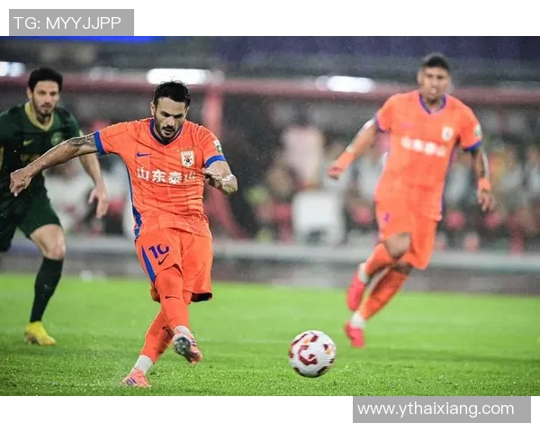 山东足球明星的崛起与发展历程探讨 山东足球明星的崛起与发展历程探讨