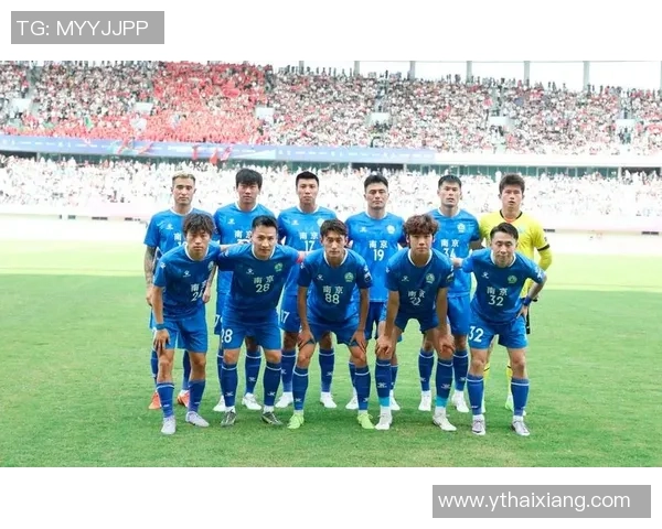 南京足球队在足球意识排行榜中荣登第八名展现出强劲实力与潜力